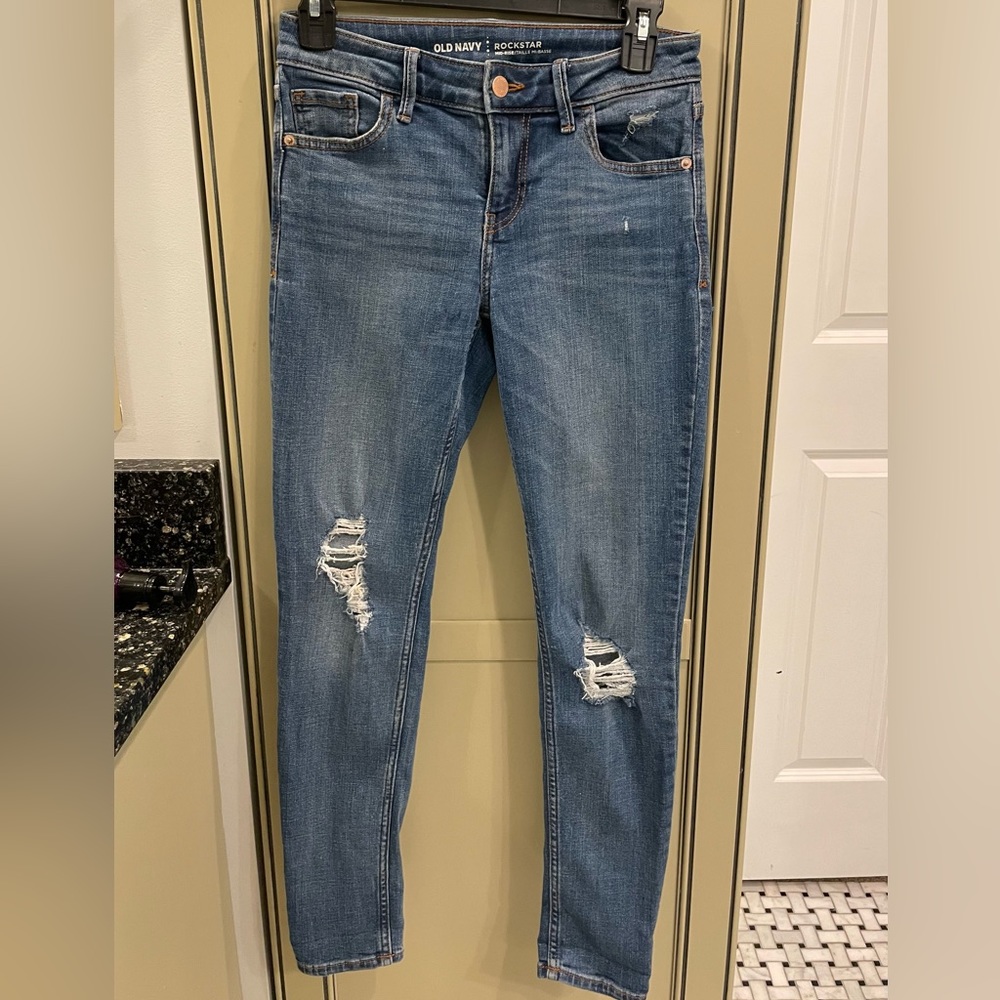 Old Navy Rockstar Mid-rise Distressed/Ripped Skinny Jeans